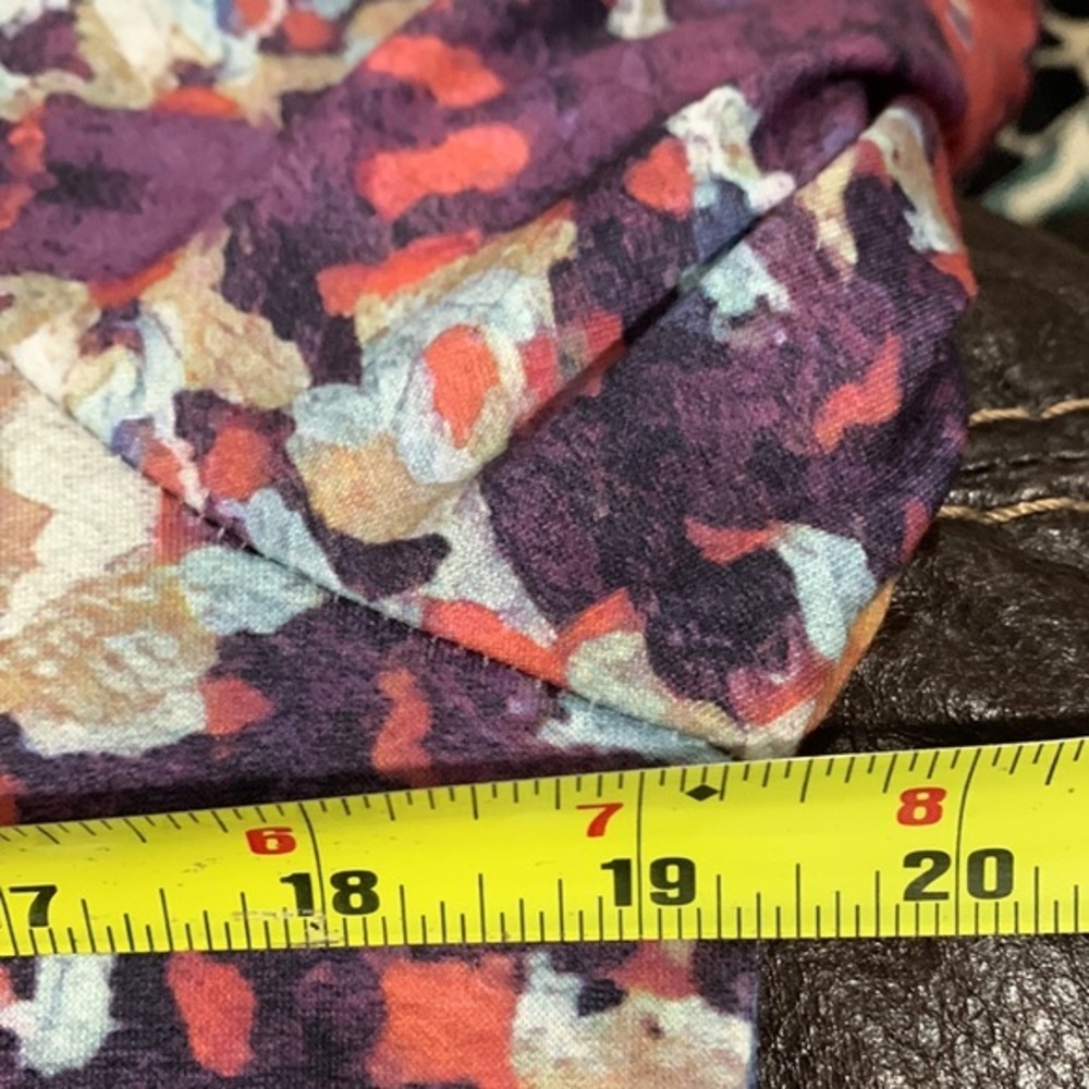 ABSTRACT SPLATTER SWEATER Size Large - Picture 7 of 7